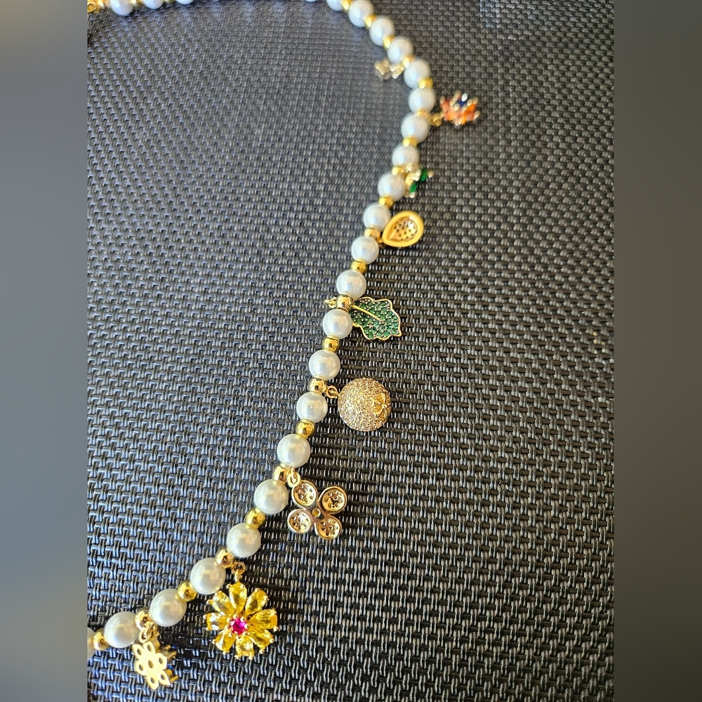 Pearl Charm Necklace. - Picture 5 of 5